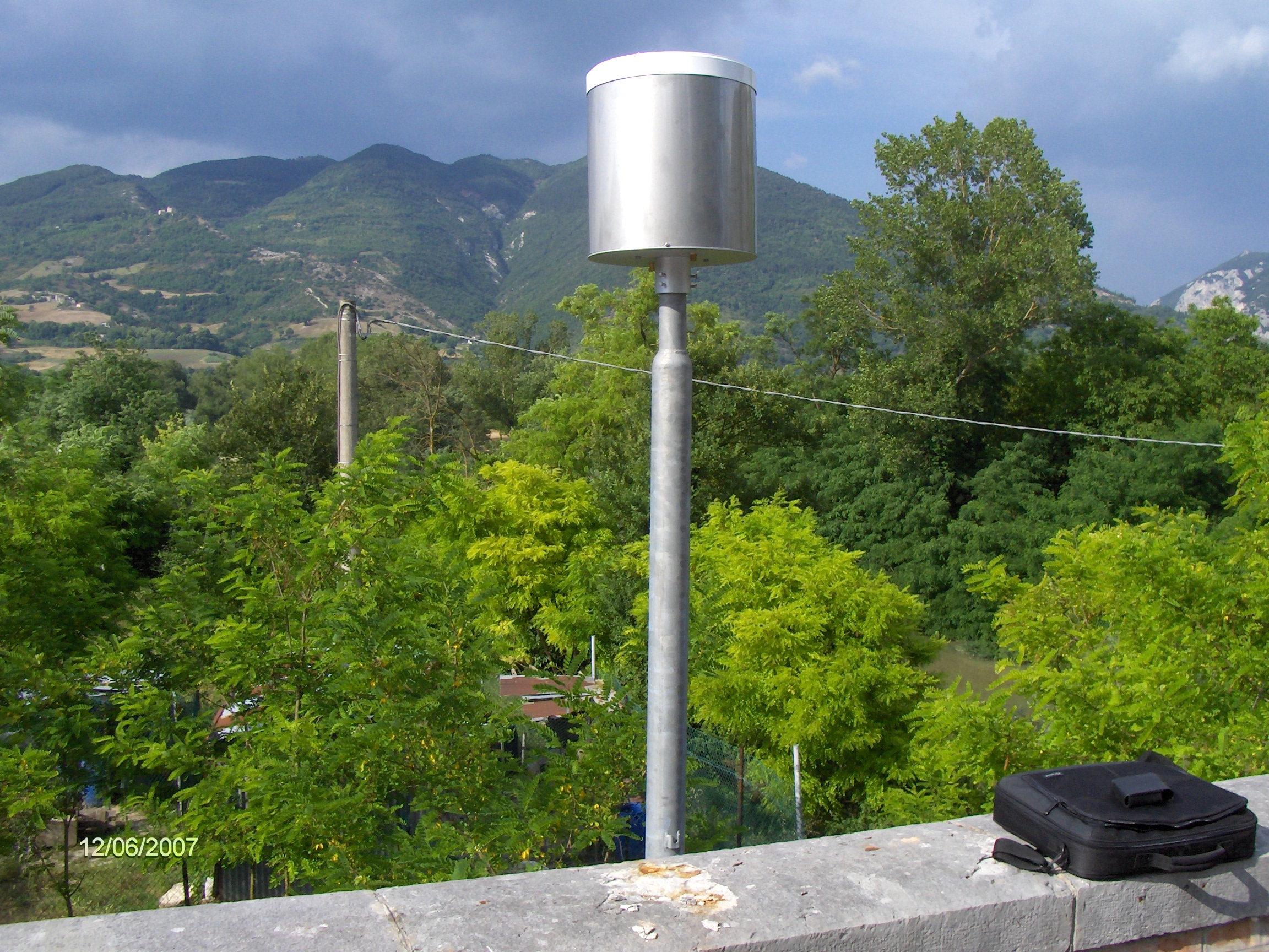 2 set Pluviometro per esterni resistente al gelo con picchetto, Pluviometro, Altezza regolabile - Strumento di misurazione della pioggia per Giardino